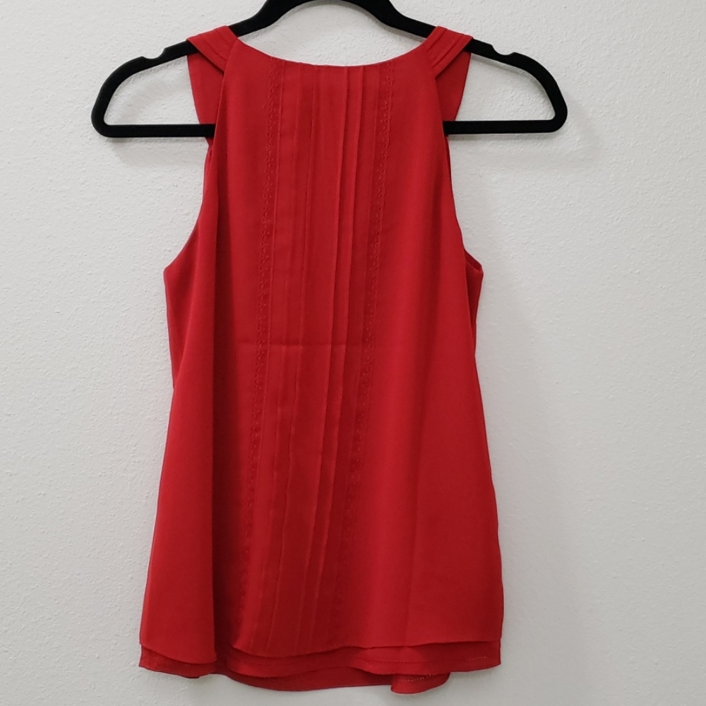 WHBM Red Top - Picture 6 of 6